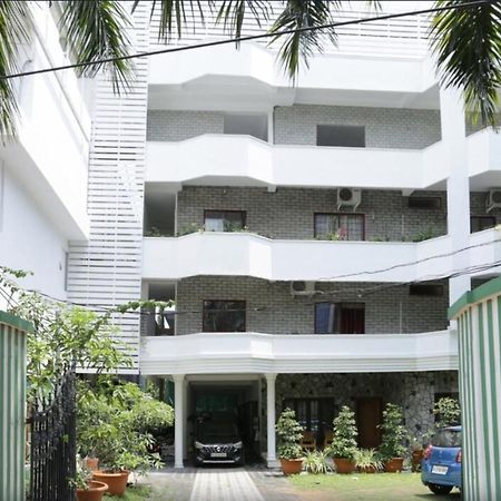 Heaven Gardens Hotell Kochi Eksteriør bilde