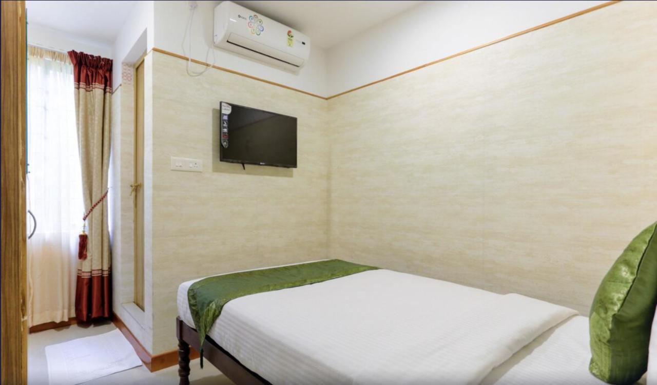 Heaven Gardens Hotell Kochi Eksteriør bilde