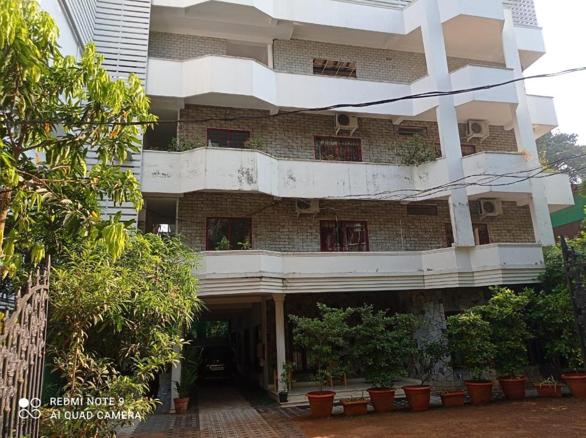 Heaven Gardens Hotell Kochi Eksteriør bilde