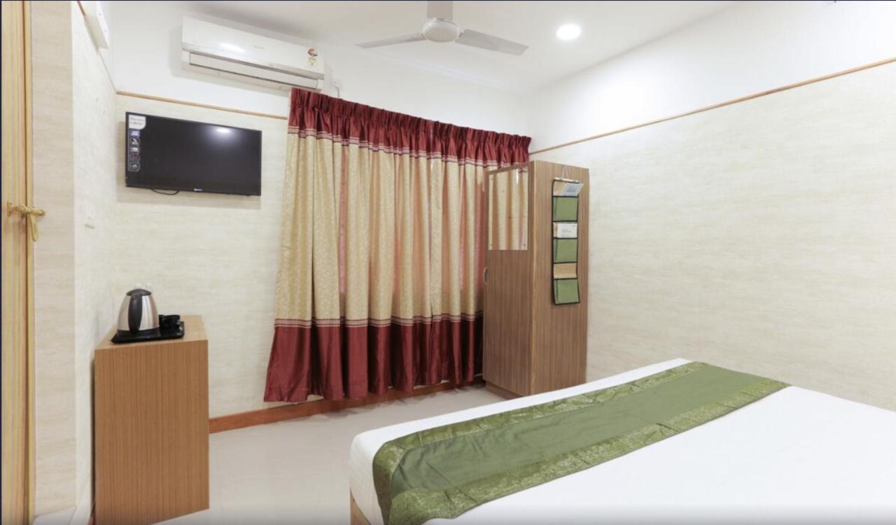 Heaven Gardens Hotell Kochi Eksteriør bilde